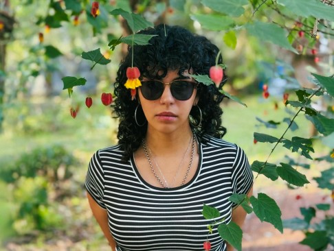 CAMI PIERRE IRRUMPE EN LA ESCENA INDIE CON «PATEAR LA SOLEDAD»