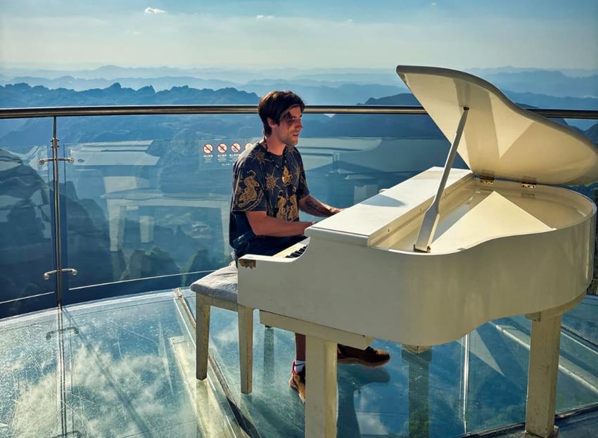 MATULO PRESENTA «PA DISFRUTAR» UNA CANCIÓN LUMINOSA