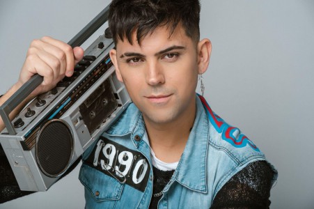 David Lozano unió a los iconos de la cumbia en su disco debut ´´90´´