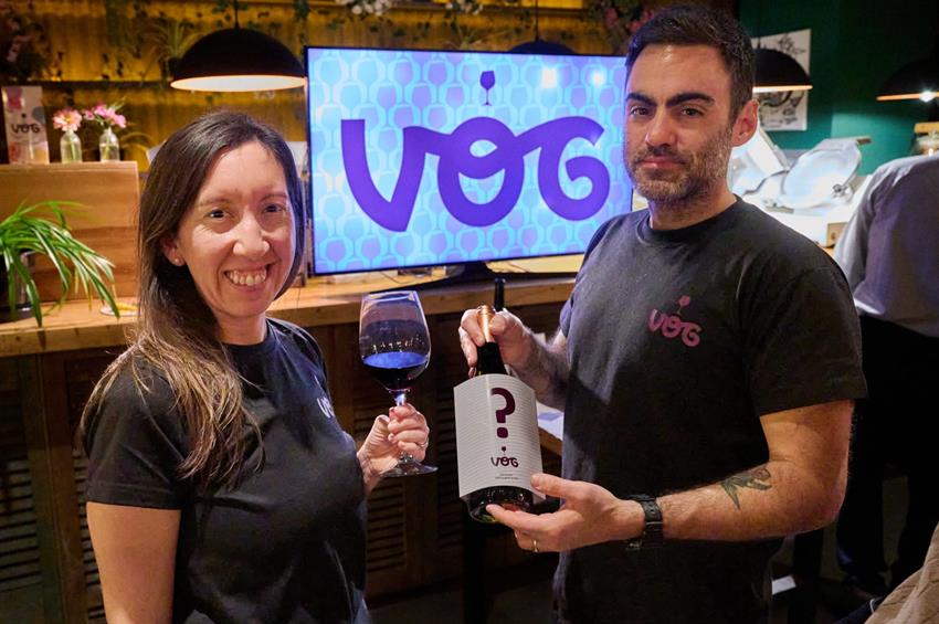 VOG EMPRENDEDORES MARPLATENSES CREARON UN JUEGO DE MESA SOBRE LA CATA DE VINOS