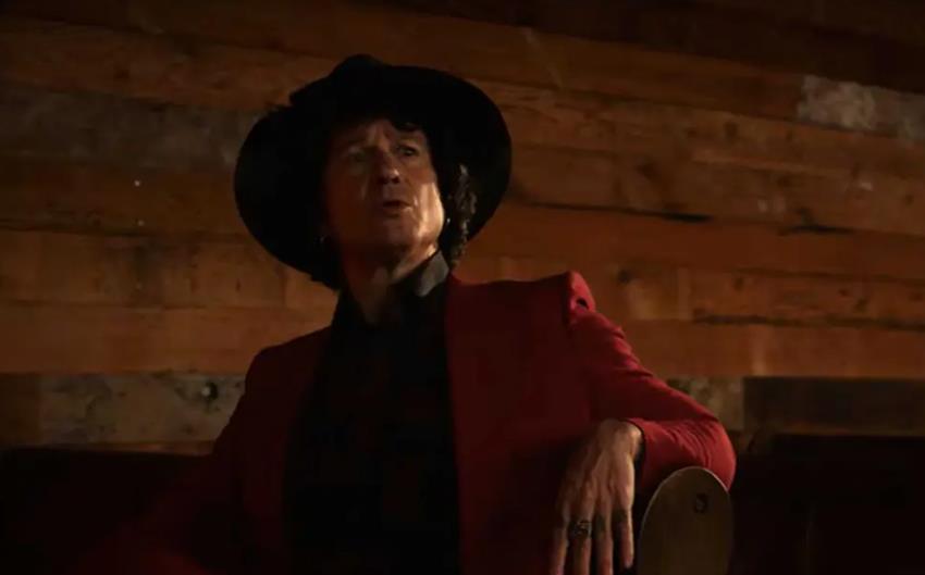 BUNBURY NO SE DETIENE: ESTRENA CANCIÓN Y PREPARA UN 2026 ARROLLADOR