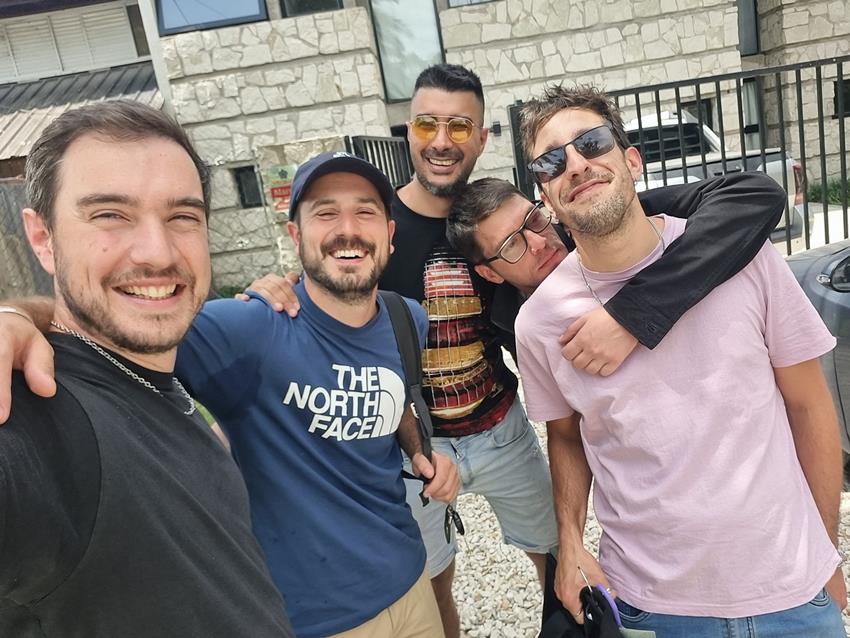 PRESS VUELVE AL ESCENARIO: NOCHE DE ROCK MARPLATENSE EN DICKENS PUB