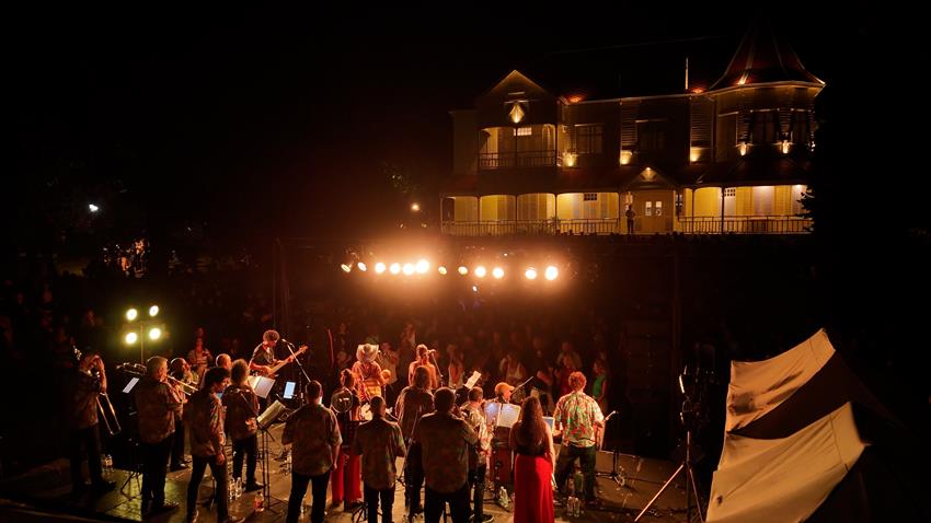 ORQUESTA CUMBIA GRANDE LLENA DE RITMO LLEGA A LA VILLA VICTORIA 