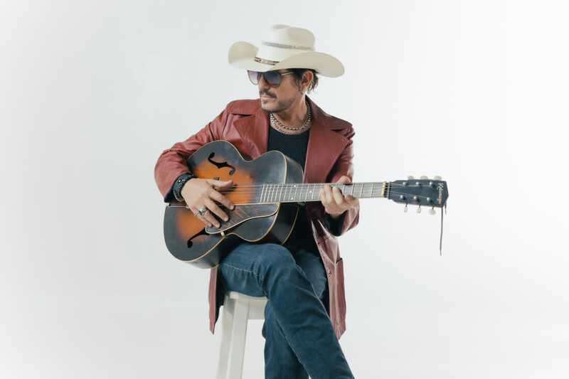 MENO FERNANDEZ (LOS RANCHEROS) EN SU SHOW MAS INTIMO EN MAR DEL PLATA!