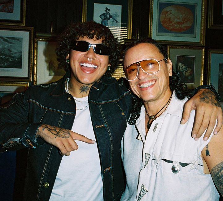 ELVIS CRESPO Y BEÉLE UNEN RITMOS PARA PONER  AL MUNDO A BAILAR