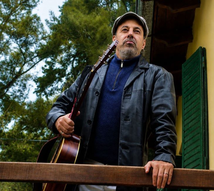 LEO BRUNO TIENE NUEVO SINGLE, Y ADEMÁS RECIBIÓ UNA NOMINACIÓN PARA LOS PREMIOS AQM.