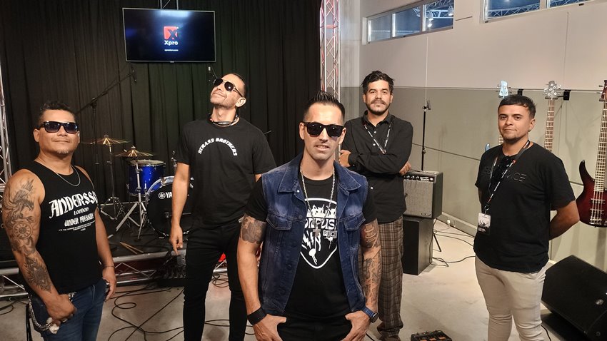 Confusa Rock rinde homenaje a «Enanitos Verdes» 