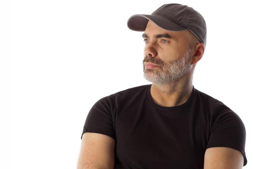 ZAMBAYONNY PRESENTA «EL MEJOR DE LOS MUNDOS POSIBLES» VERSIÓN ACÚSTICA