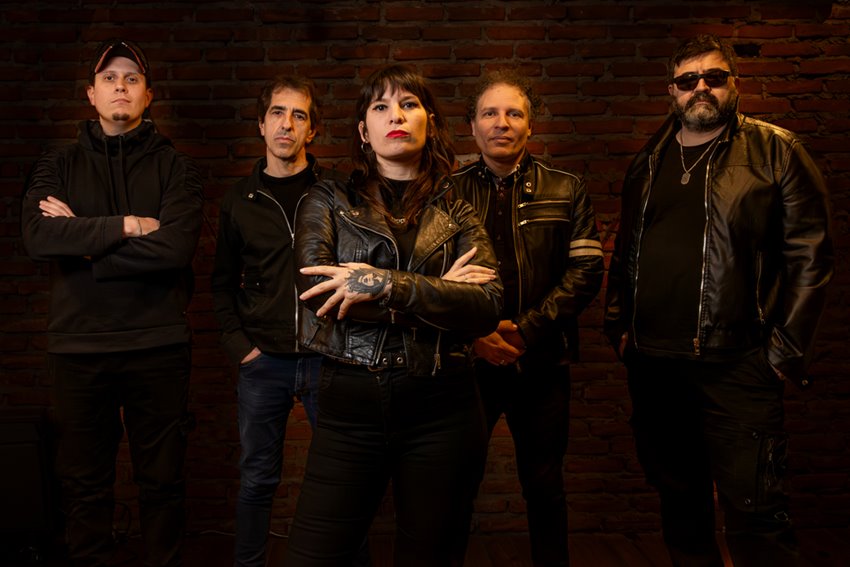 The Black Queen a única banda con voz femenina del país al frente de un tributo a Queen 