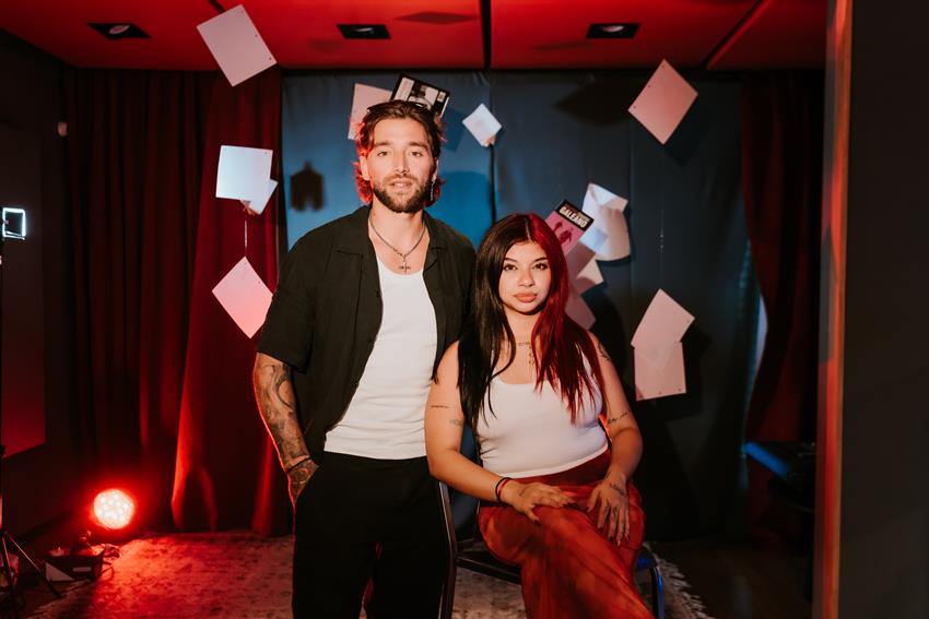 LA KONGA Y CANDU DOMÍNGUEZ PRESENTAN EL ENGANCHADO «SI SE ACABA EL MUNDO/KHE» 