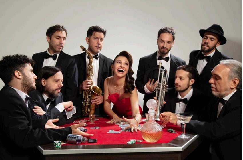 ELIZABETH KARAYEKOV BIG BAND LLEGA A BAJO TIERRA