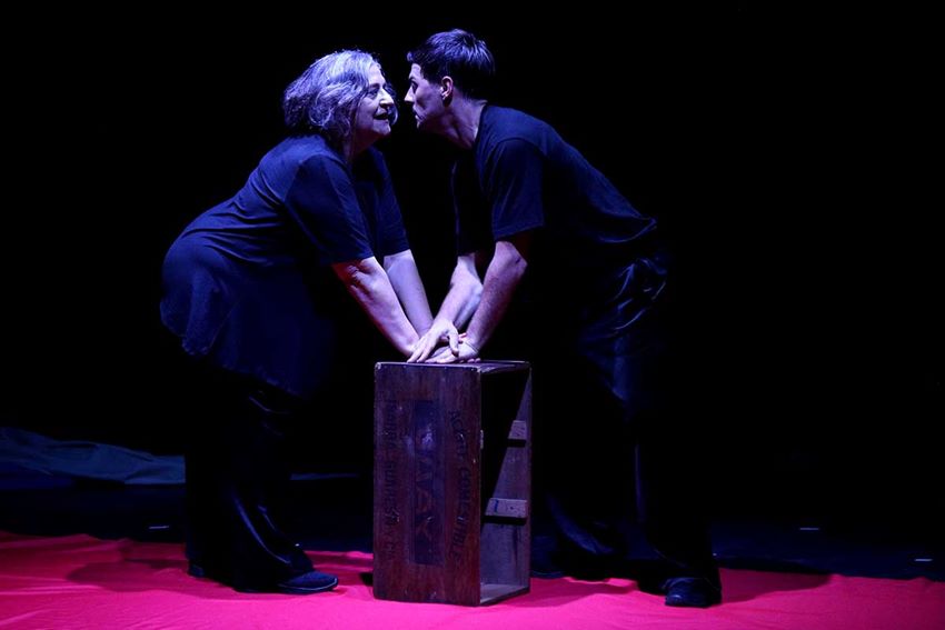 LA MULTIPREMIADA «SOLOS, UN LIENZO EN BLANCO» REGRESA A EL GALPÓN DE LAS ARTES