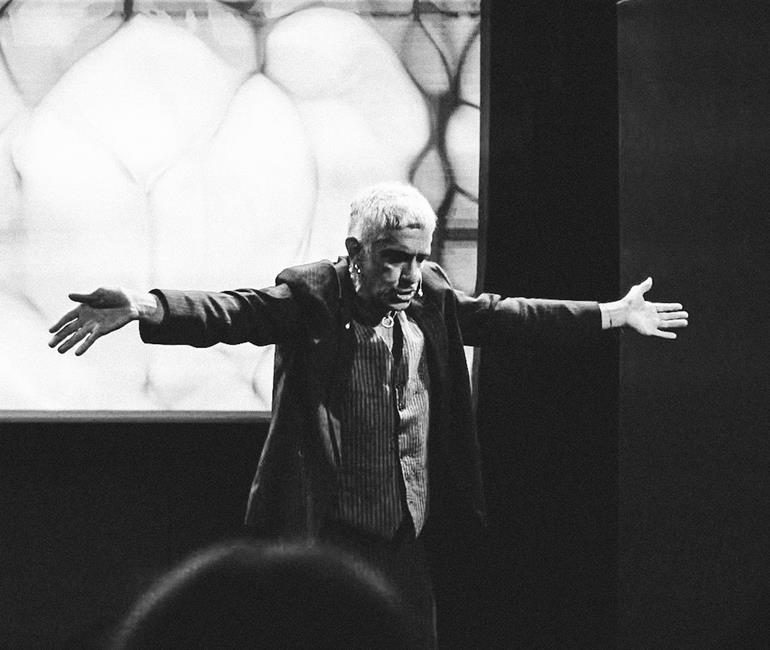 Favio Posca regresa a Mar del Plata con su unipersonal «Transensual»