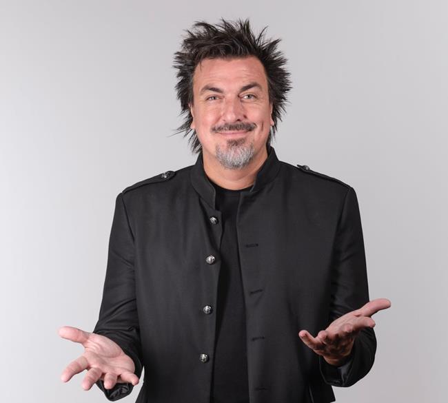 JOE FERNANDEZ TRAE ASTROLOGIA Y HUMOR A MAR DEL PLATA