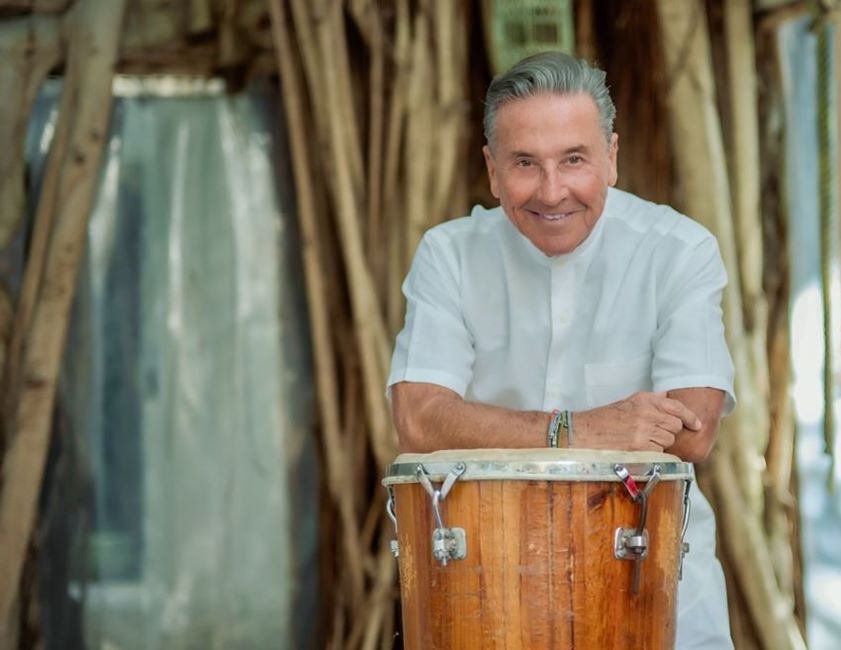 RICARDO MONTANER REGRESA A SUS RAÍCES MARACUCHAS CON «LA FAMILIA», SU NUEVA CANCIÓN