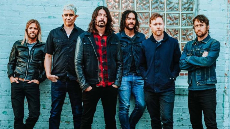 Foo Fighters y Mark Ronson presentan una nueva versión de “Making a Fire”