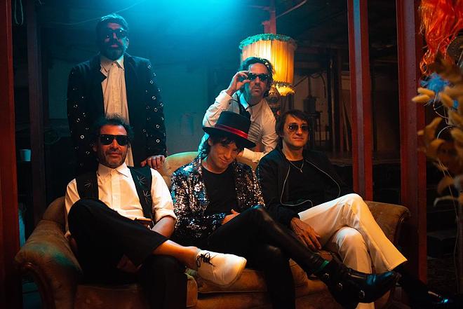 TURF  presenta su nuevo video  ´´GATITAS Y RATONES´´