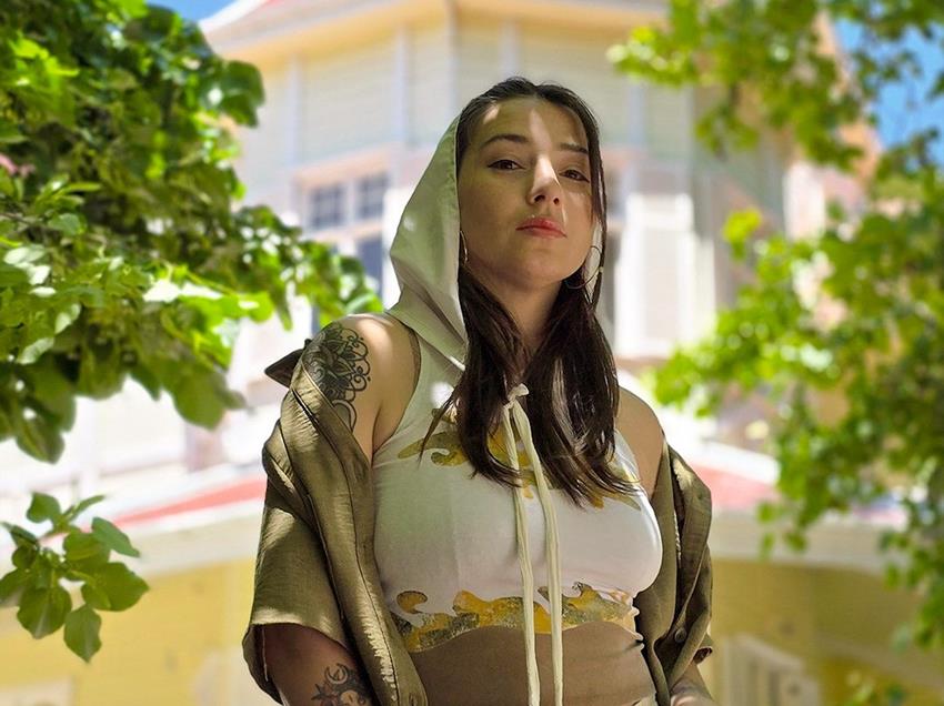 REBECA FLORES PRESENTA SU NUEVO DISCO «UFA» EN VIVO EN VILLA VICTORIA