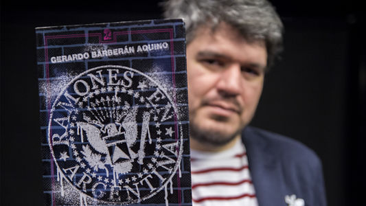 Barberán Aquino presenta Ramones en Argentina en el Club de Lectura Mdp