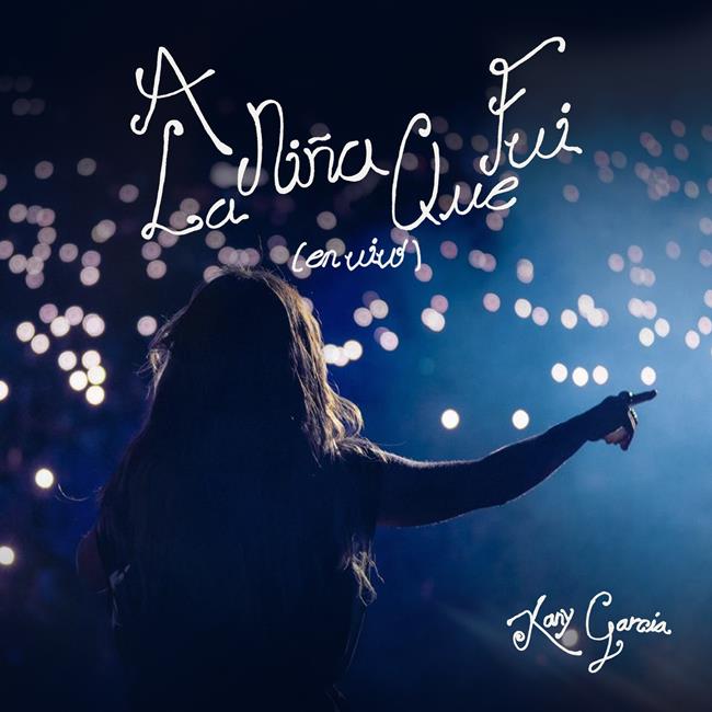 KANY GARCIA LANZA EL BUNDLE «A LA NIÑA QUE FUI»