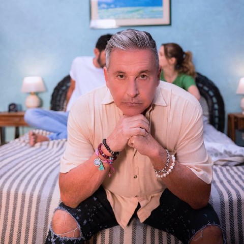 RICARDO MONTANER estrenó el videoclip de ´´Te Echo De Menos´´