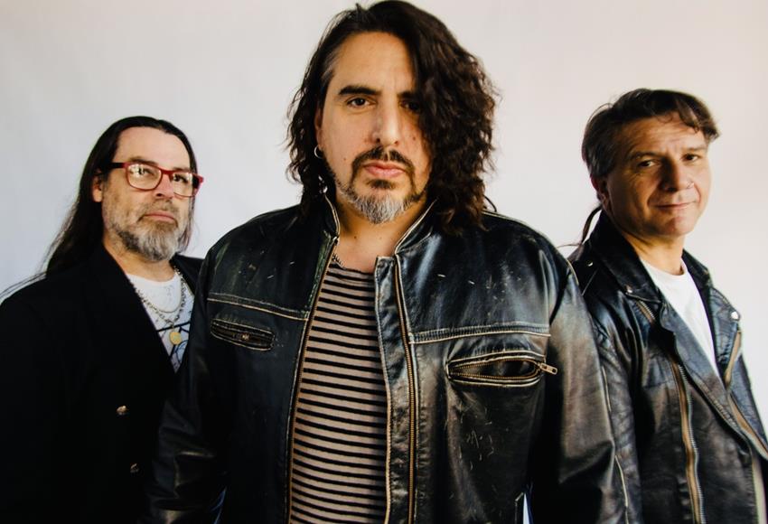 Un Viaje en Remolinos presenta «Universo Soda & Cerati» 