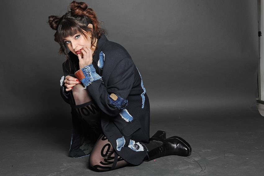 LULA ROSENTHAL  PRESENTA SU PRIMER ÁLBUM «ECLÉCTIKA»