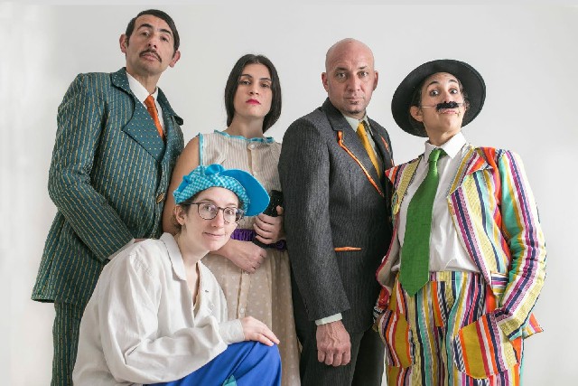 La Compañía The Sastre presenta la comedia «Actores extranjeros» en el Galpón de las Artes