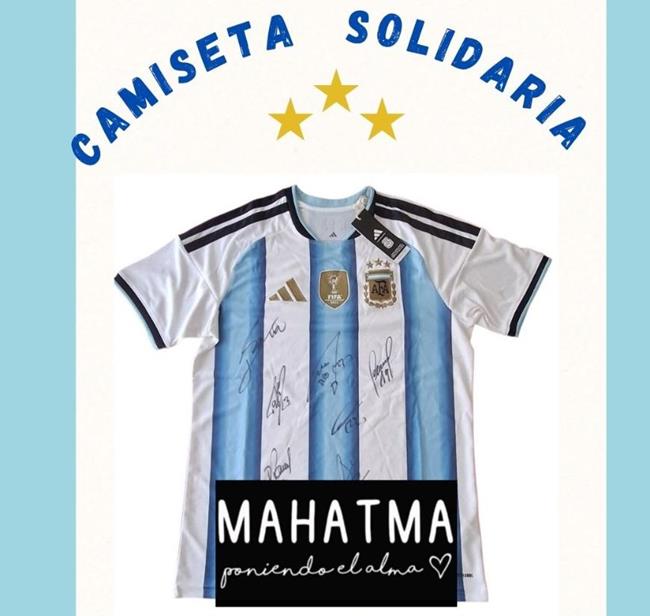 CAMPAÑA SOLIDARIA: SORTEAN UNA CAMISETA FIRMADA POR LA SELECCIÓN ARGENTINA