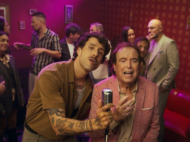 DYANGO  PRESENTA «YO MAÑANA» JUNTO A CARDELLINO