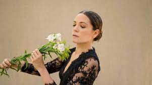 NATALIA LAFOURCADE ES RECONOCIDA EN LA LISTA FORBES 