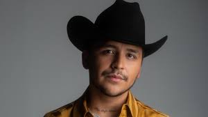 CHRISTIAN NODAL MULTIPREMIADO Y HOMENAJEADO EN LOS PREMIOS LATIN AMAS 