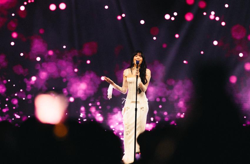 AITANA INAUGURA EL SHOWCASE OFICIAL DE «BEST NEW ARTIST» 2025 