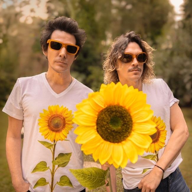 SER y Piru Sáez  estrenaron el lumínico videoclip  de su nuevo single  «Esperaría Al Sol»
