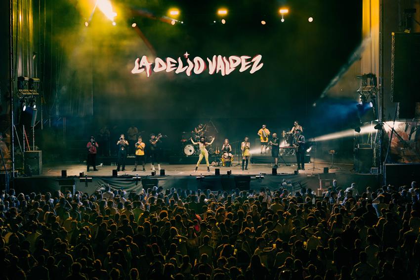 Leia La Delio Valdez inaugura los Conciertos en el  Polideportivo de Santa Clara del Mar