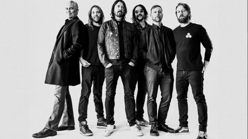 FOO FIGHTERS presentan su nuevo álbum MEDICINE AT MIDNIGHT