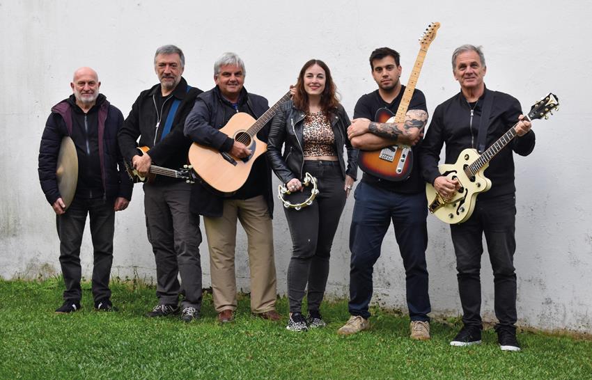 MR. KITE presenta « Anochecer de un día marplatense agitado » 