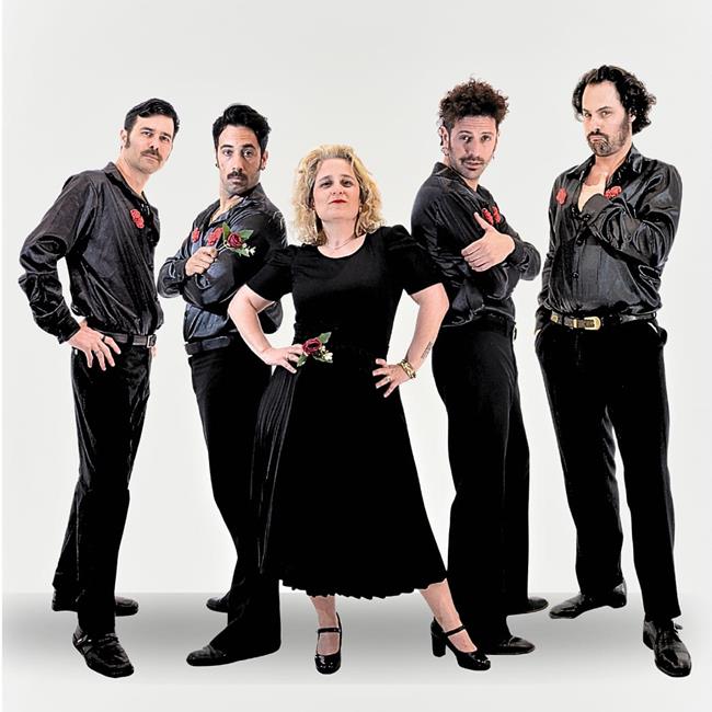 Con música y humor, Operación Rosa Rosa viaja a «Las Décadas Maravillosas»