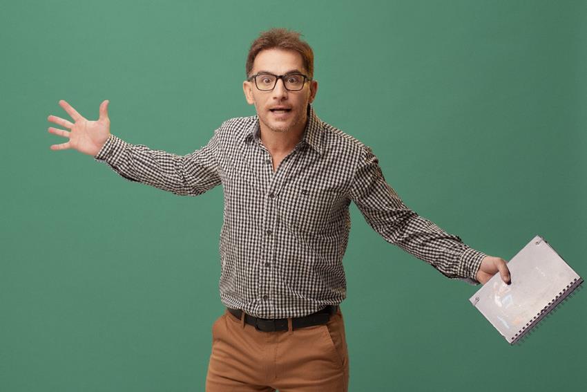 «Fuerza profes» el mundo escolar a través del humor 