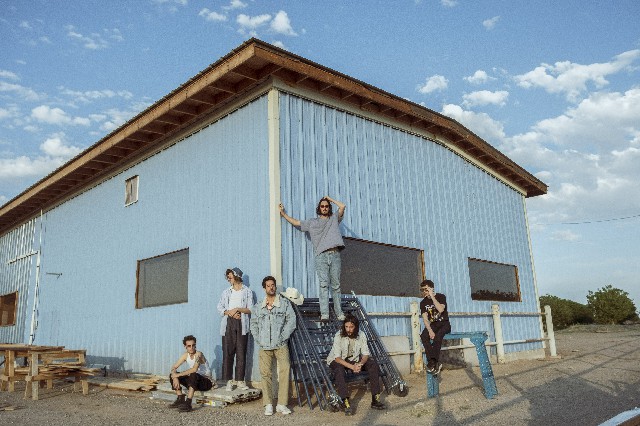 BANDALOS CHINOS PRESENTA SU NUEVO DISCO ´´EL BIG BLUE EN MAR DEL PLATA