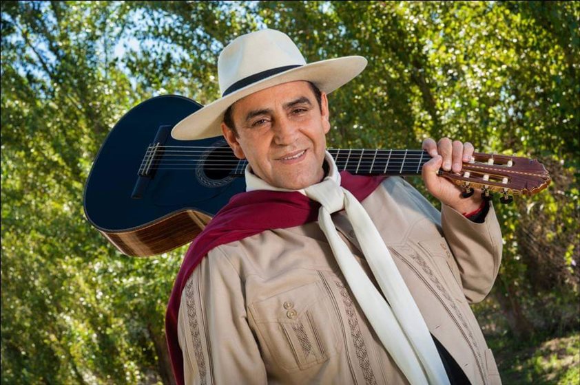 El Chaqueño Palavecino celebra sus 40 años de carrera en Mar del Plata 