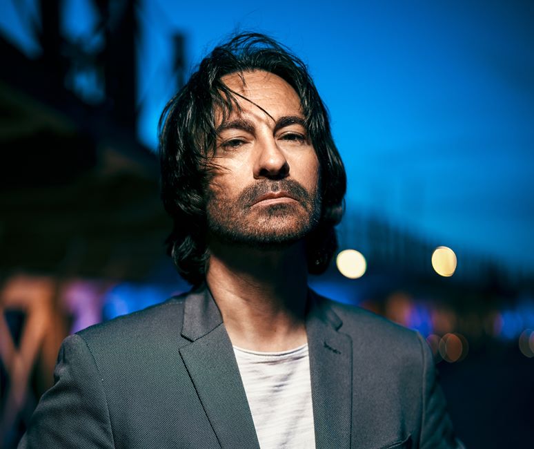 EL ARTISTA SEVILLANO FRAN CRUZ LANZÓ OFICIALMENTE SU ÁLBUM DEBUT «LO QUE SOY»