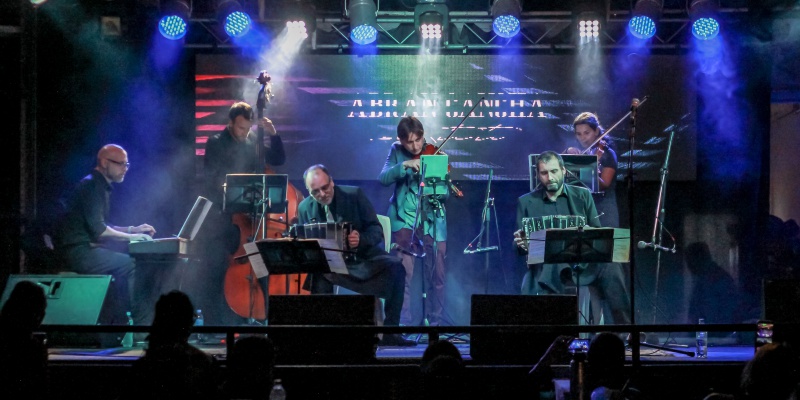 SEXTETO ABRAN CANCHA PRESENTA «NUESTROS TANGOS ELEGIDOS»