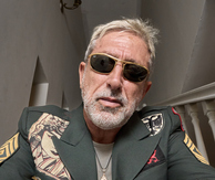 TURCO NAIM PRESENTA «UN TURCO EN LA NEBLINA»