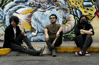 DESCOMPRESION PRESENTA NUEVO SINGLE