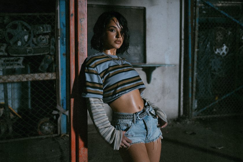 BECKY G lanza su nuevo single «Como Diablos» 