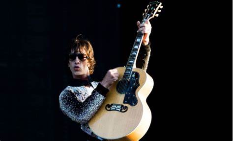 Richard Ashcroft estrenó una nueva Versión de Bittersweet Symphony 