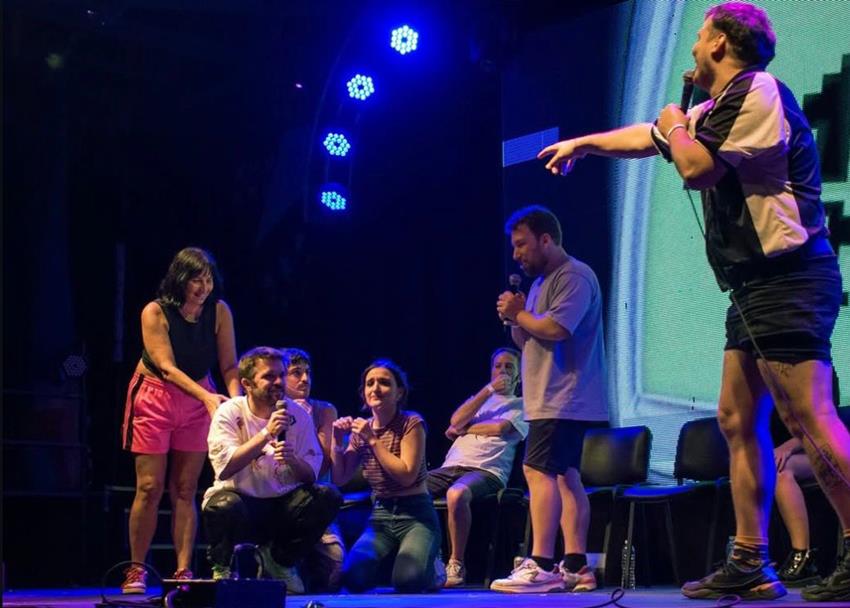 IMPRO AL 2020 CON UNA NOCHE DE HUMOR EN CLUB TRI
